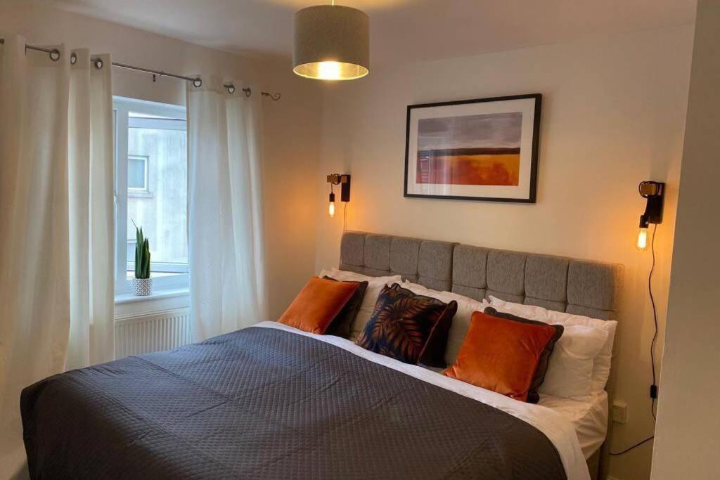 Alicia Newport By Mia Living 2 Bedroom Apartment With Dedicated Parking Экстерьер фото